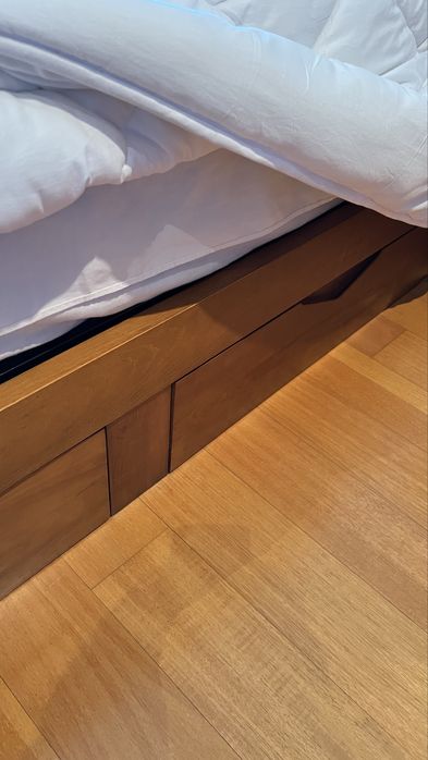 Conjunto de Quarto completo em Pinho Maciço