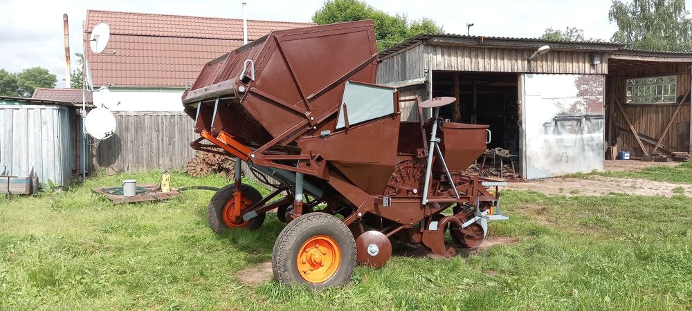 Картоплесаджалка 4х рядна  причіпна КСМ 4а ідеальний стан