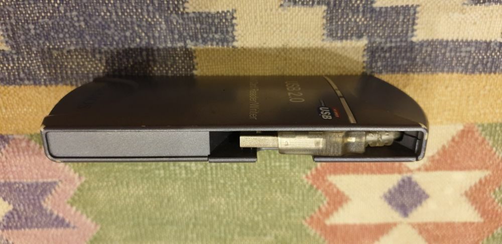 Portable 8-in-1 USB Card Reader64751082861569122