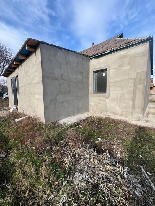 Продам будинок .