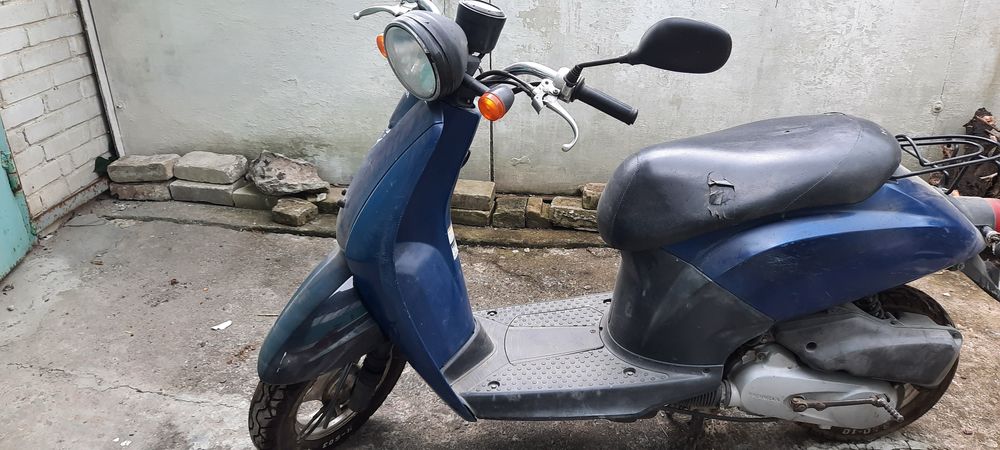 Скутер Honda 49куба
