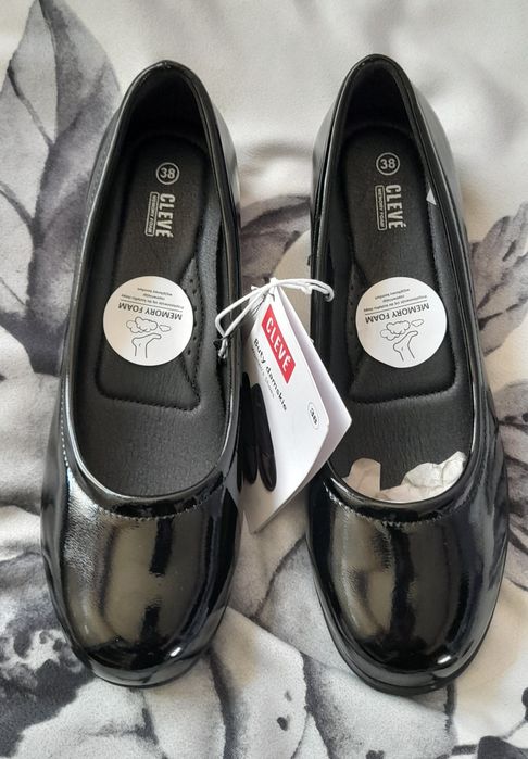 Buty damskie baleriny lakierki