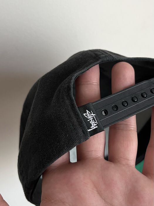 Boné Stussy Preto