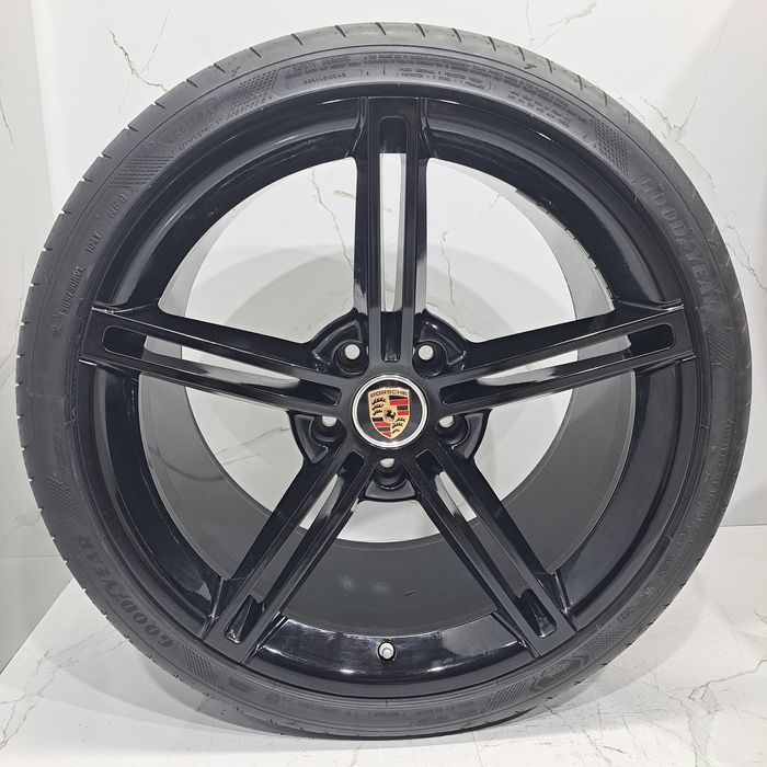 Jantes 21" Originais Porsche Taycan Turbo Mission E 5x130 com pneus