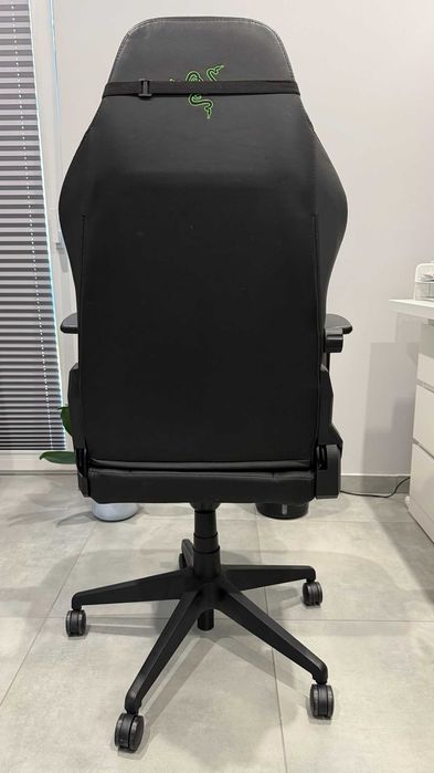 Fotel gamingowy Razer Tarok Ultimate by Zen czarno-zielony używany
