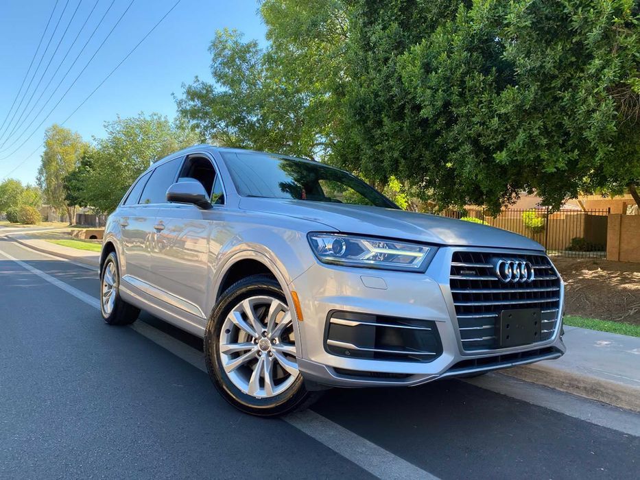 Audi Q7      2019