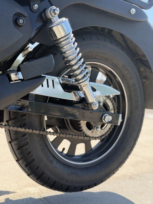 Keeway Superlight 125 com 26.900 Km’s em estado irrepreensível