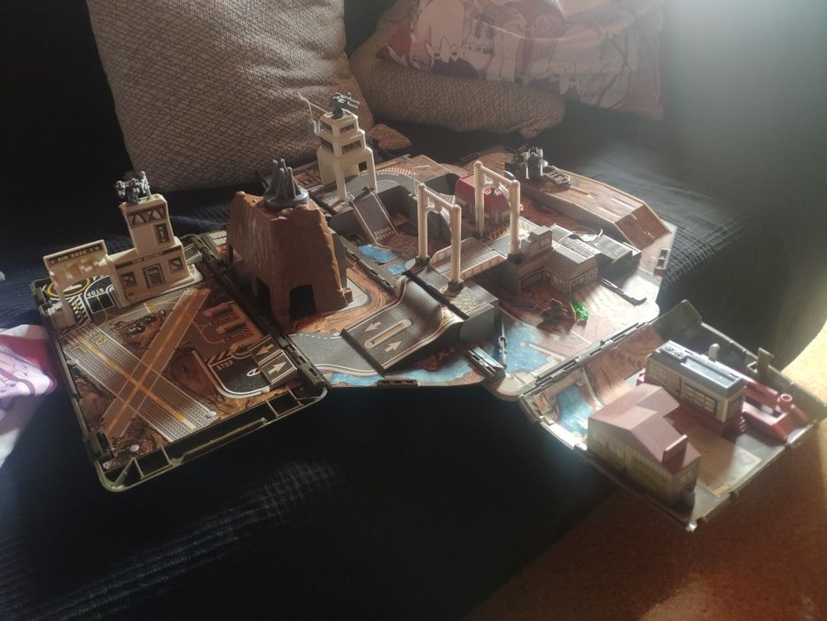 Van Base Militar - Micro Machines