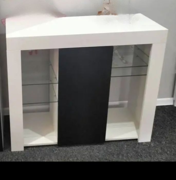 Sprzedam komoda regał led