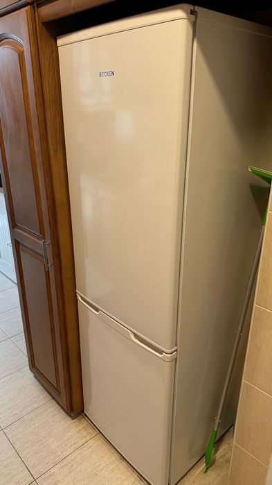 Frigorífico combinado BECKEN ECO 260 A+ novo com garantia