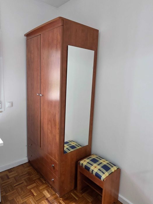 Quarto junto ao ISCAP e Hosp. S. João