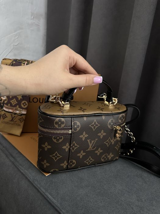 Сумка шкіряна louis vuitton vanity chain poich , луі вітон