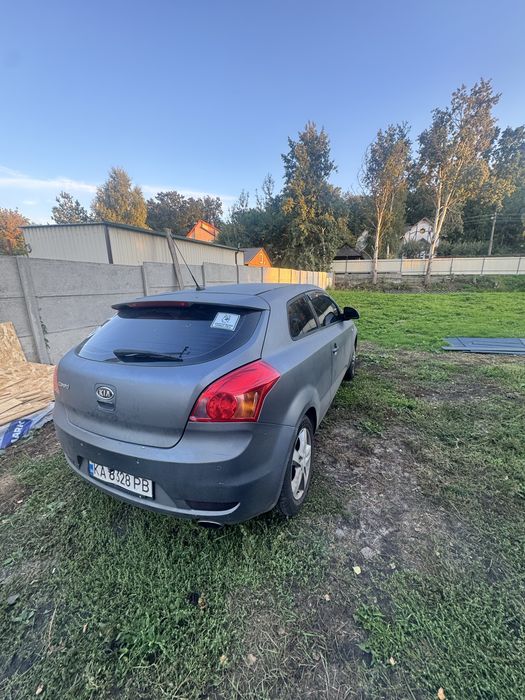 Низ ринка* Кіа Ceeʼd 1.6 benz/gaz* avtomat