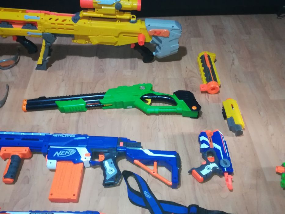 Vendo armas de brincar Nerf