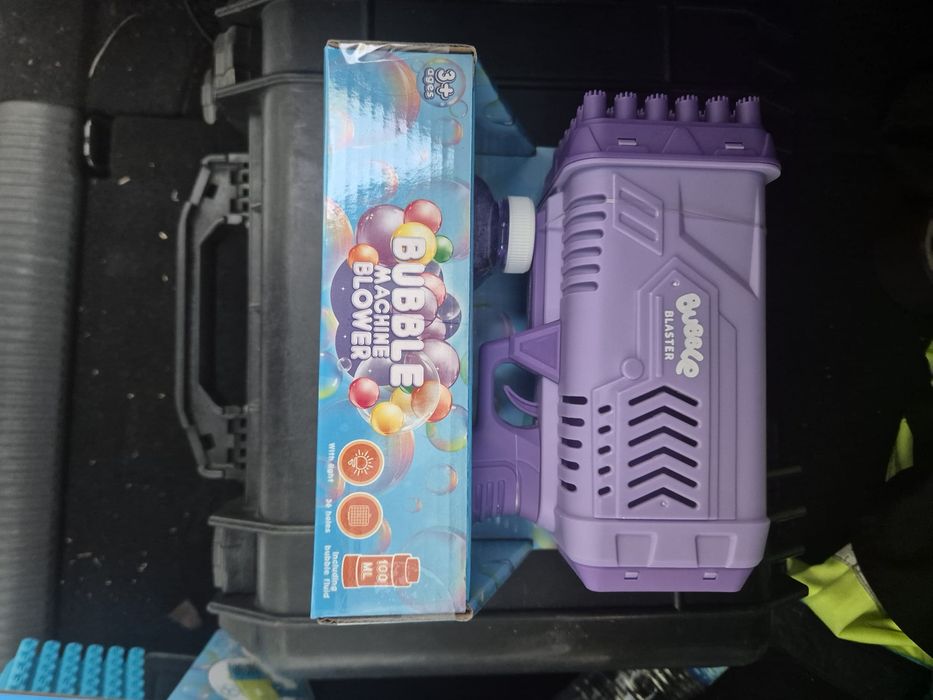 Brinquedo Pistola de sabão com LED + recarga