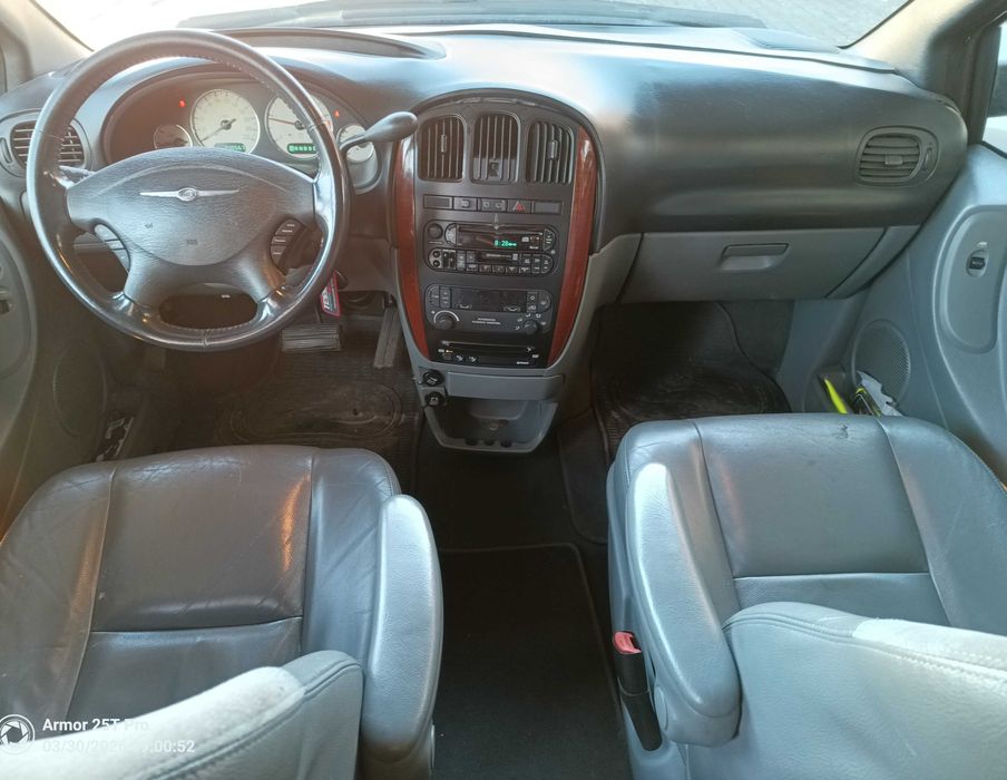 Chrysler Voyager 2.8 CRD 150 cv Automática 7lugares