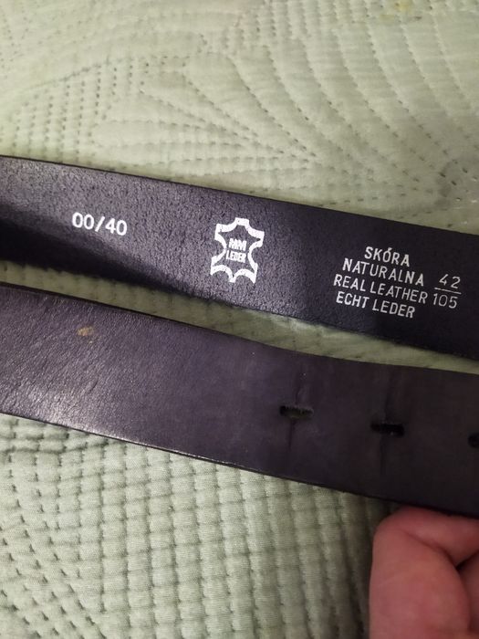 Czarny skórzany pas męski. Długość 130