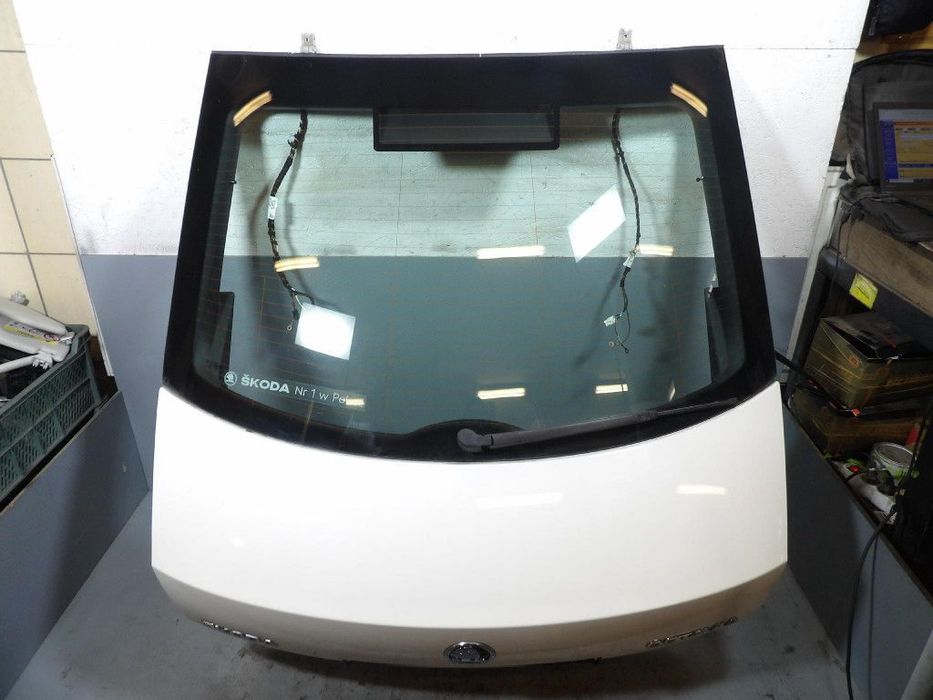 SKODA OCTAVIA III 3 LIFTBACK TYLNA KLAPA  F9E