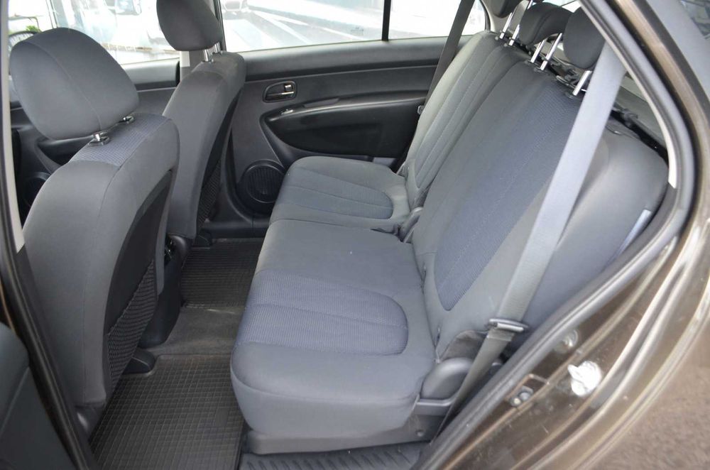 Kia Carens Дизель 2011