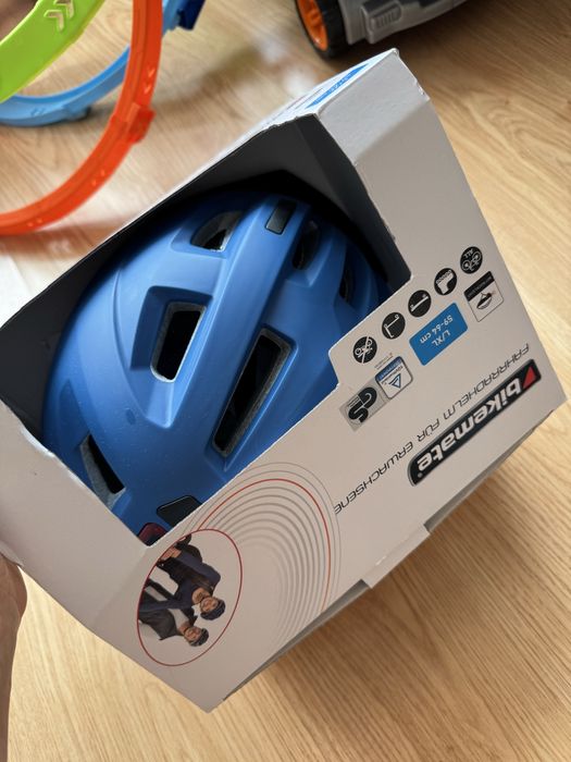 Шолом захисний. Новий, в коробці з документами.