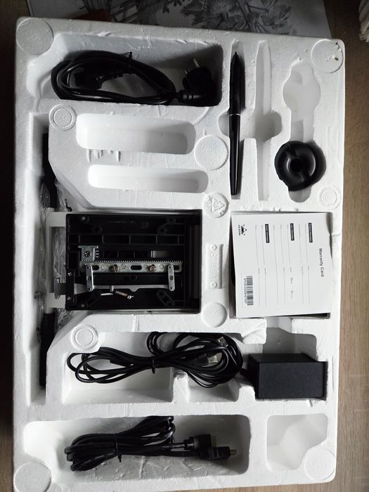 Huion Kamvas GT-191 V2 19.5” tablet graficzny z ekranem – komplet