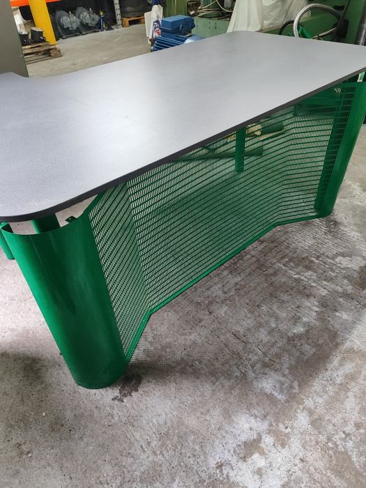 Стол офисный 1600х1150