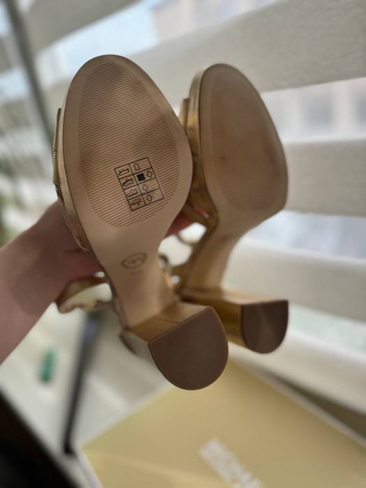 Босоножки Michael Kors