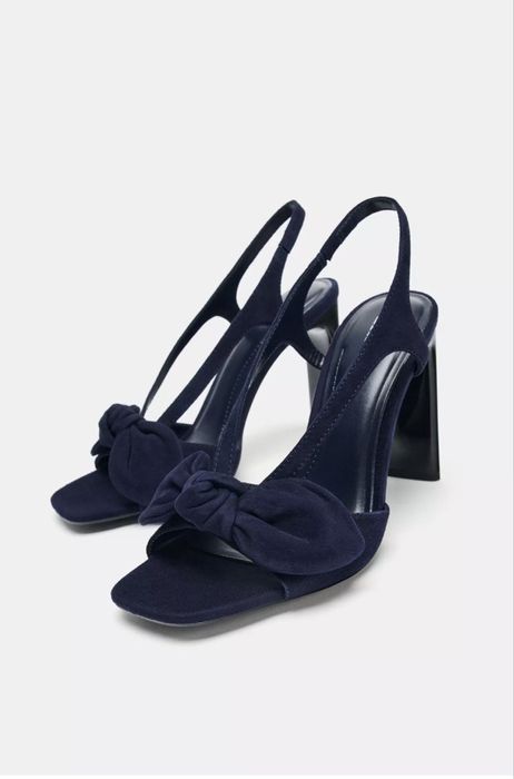 Замшеві босоніжки Zara