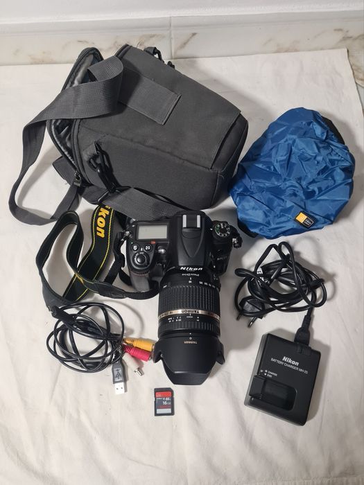 Nikon D7000 Digital (Apenas 3799 disparos) + Lente Tamron 18-270mm + Bolsa