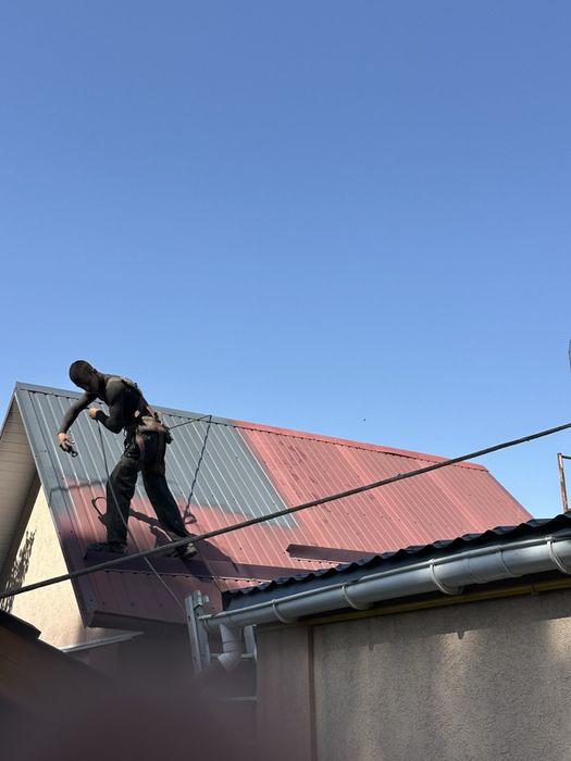 Фарбування металевих шиферних дахів побілка вапном крейдою ангари покраска профіль метал дерево реставрація комерційної нерухомості