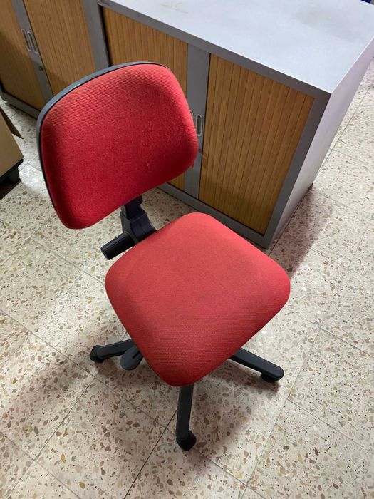 Cadeiras de escritório – com e sem rodas