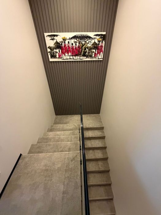 Продаж котеджу з меблями та технікою