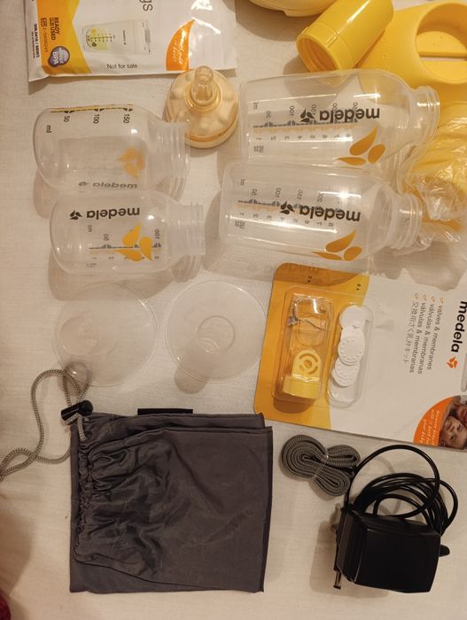 Extrator de leite materno Medela Swing