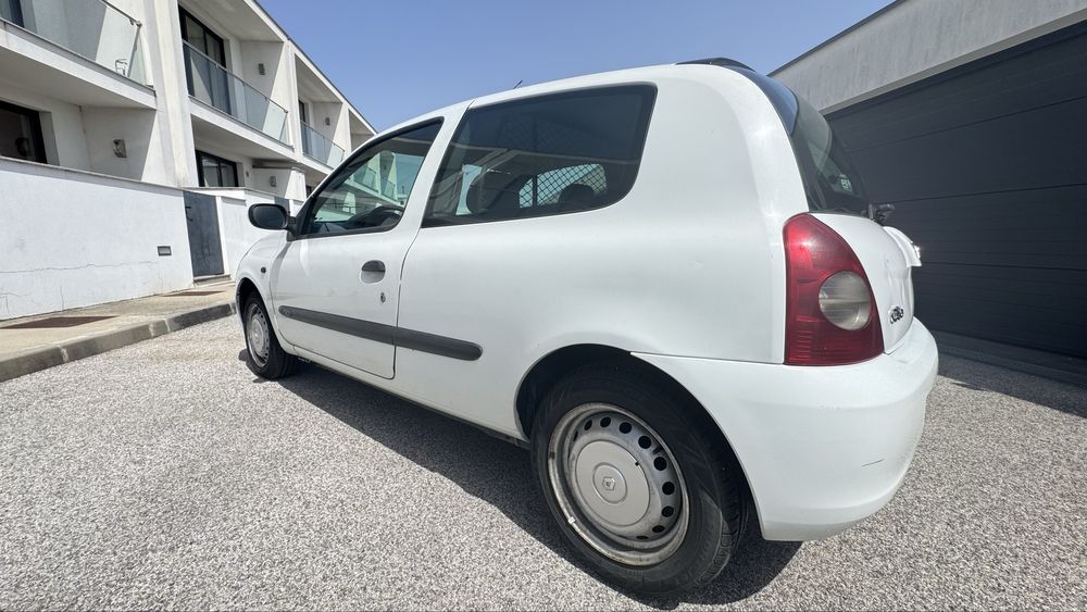 Renault Clio 1.9D 08/2000