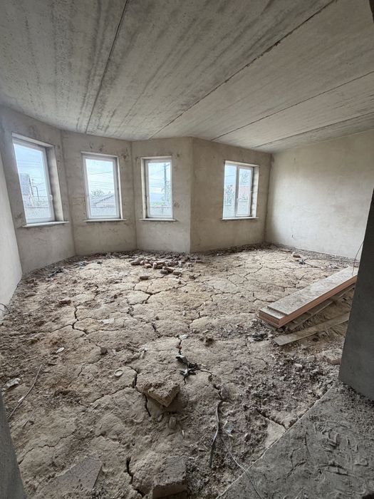 Продам шикарный дом в поселке Великий Дальник