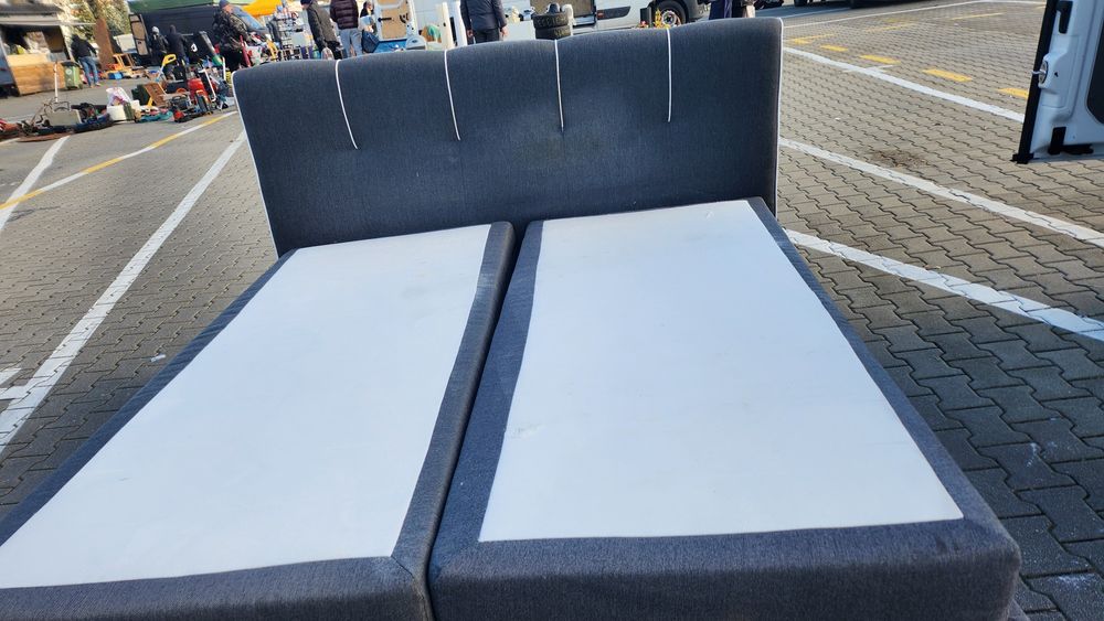 Łóżko sypialniane