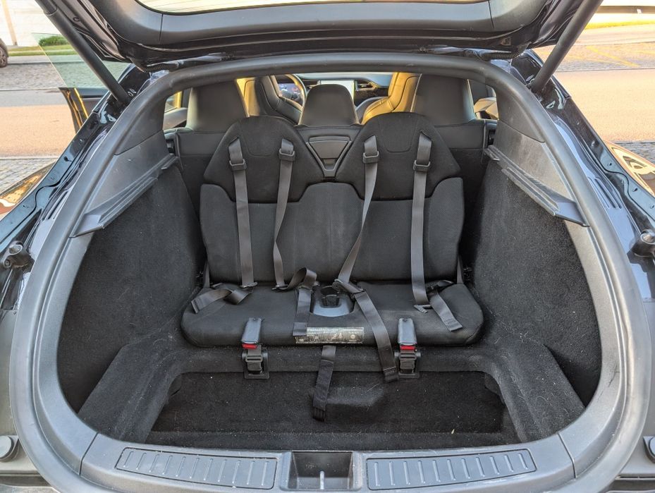 Tesla model s 75 D