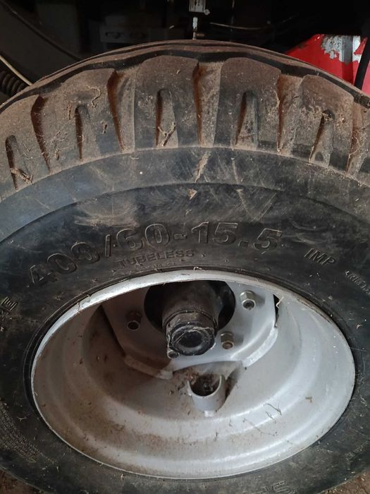 Sprzedam belarkę URSUSA oraz kosiarkę dyskową