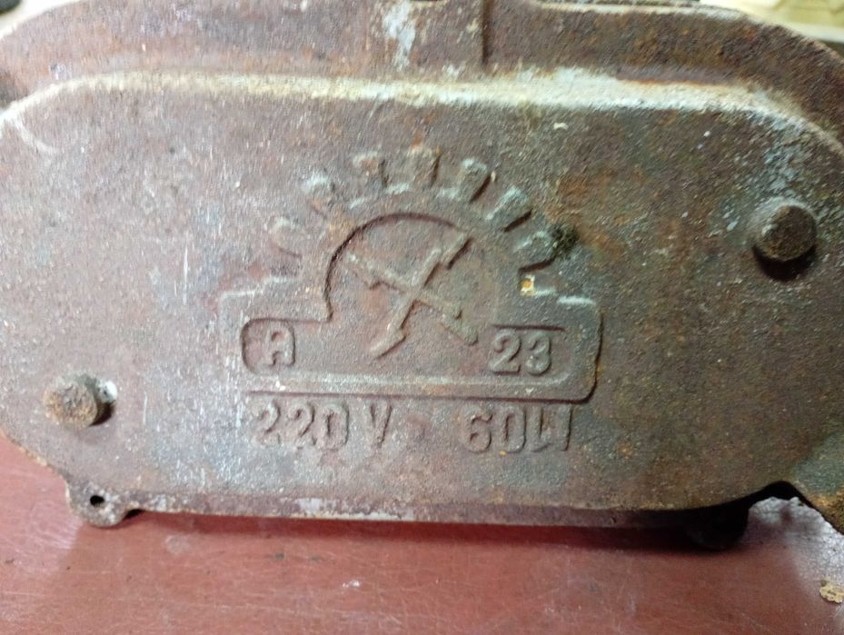 Stare lampy przemysłowe