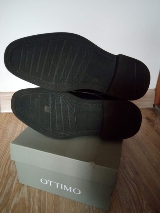 Eleganckie buty Ottimo r.35 czarne wiązane wkładka 22 cm