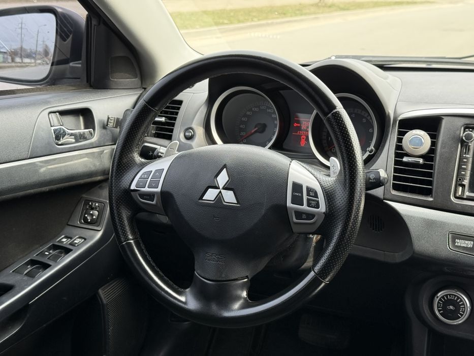 Mitsubishi Lancer X 10