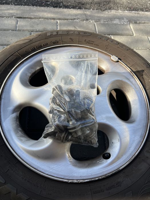 Jantes Originais Peugeot 14” + Pneus + Parafusos