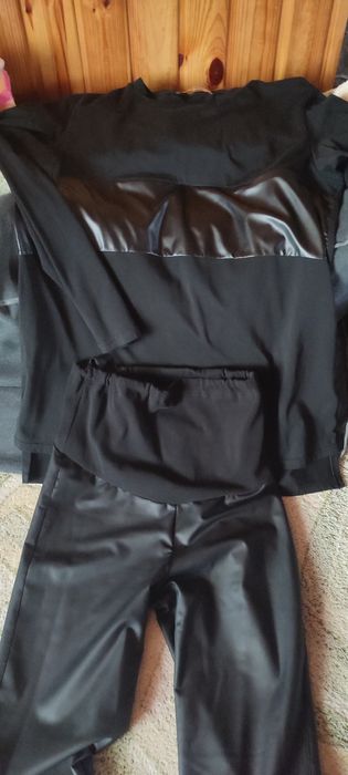 Костюм для вагітних та годуючих