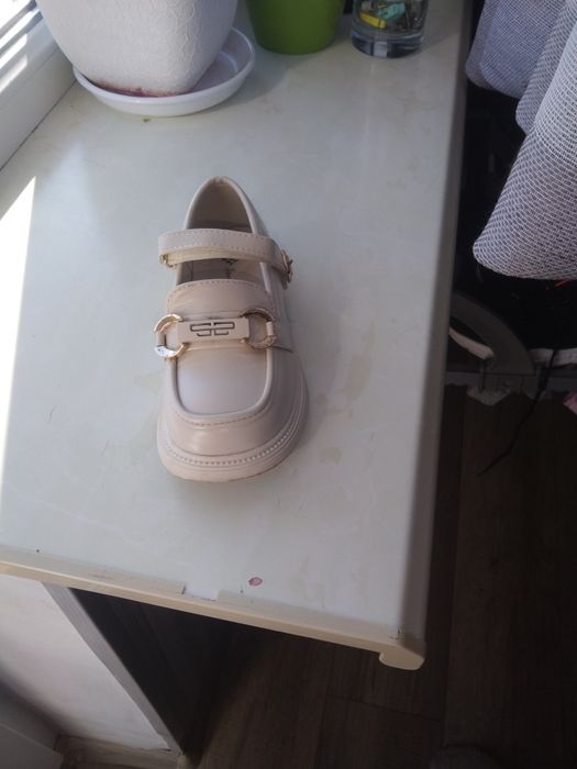 Лофери на дівчинку 30 розмір ідеал.