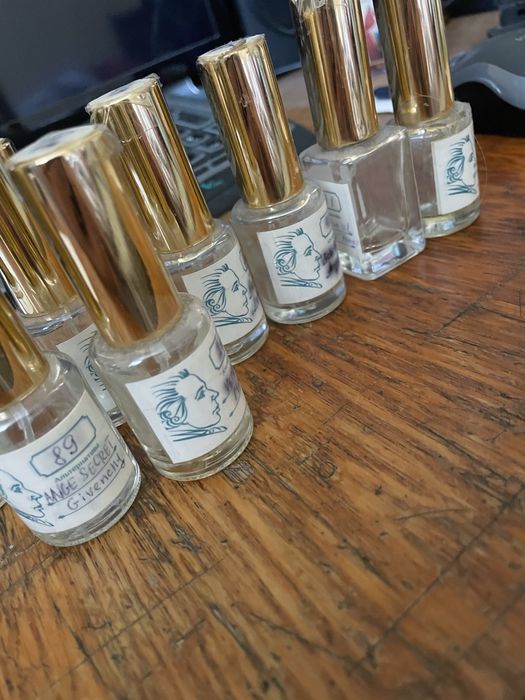 Флаконы пустые из под духов