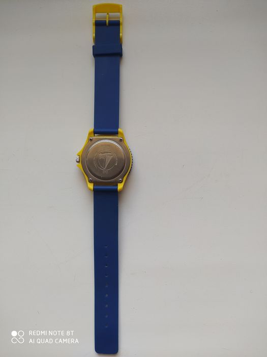 Годинник QUARTZ наручний.