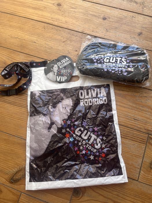 Kit olivia rodrigo GUTS TOUR