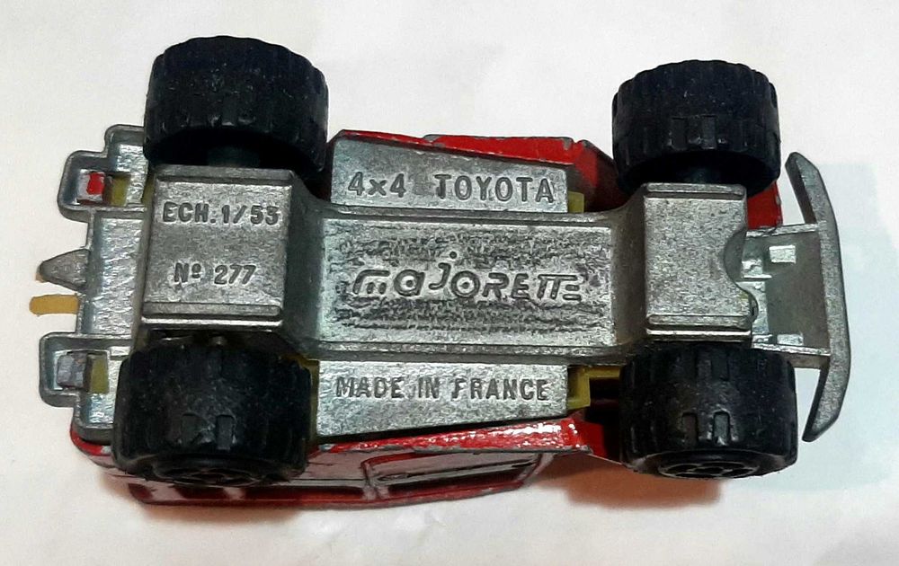 Miniatura antiga Majorette Toyota Land Cruiser