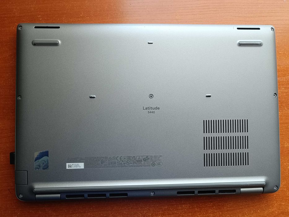 Ноутбук Dell Latitude 5440 / 14" / Intel i5-1335U / 16GB / SSD 512 Gb