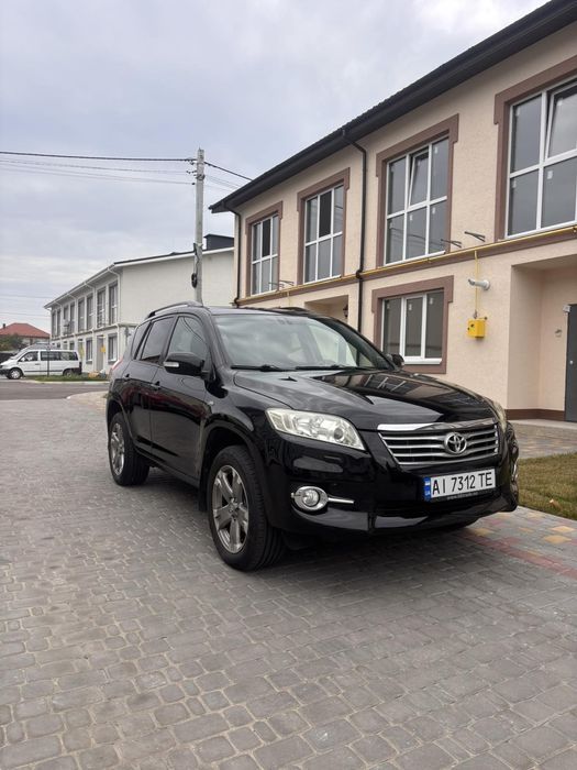 Toyota RAV4 2011